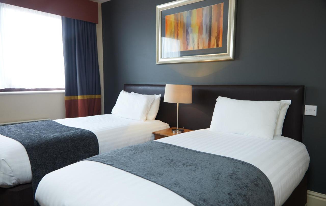 The Broughton Hotel By Greene King Inns Milton Keynes Bagian luar foto