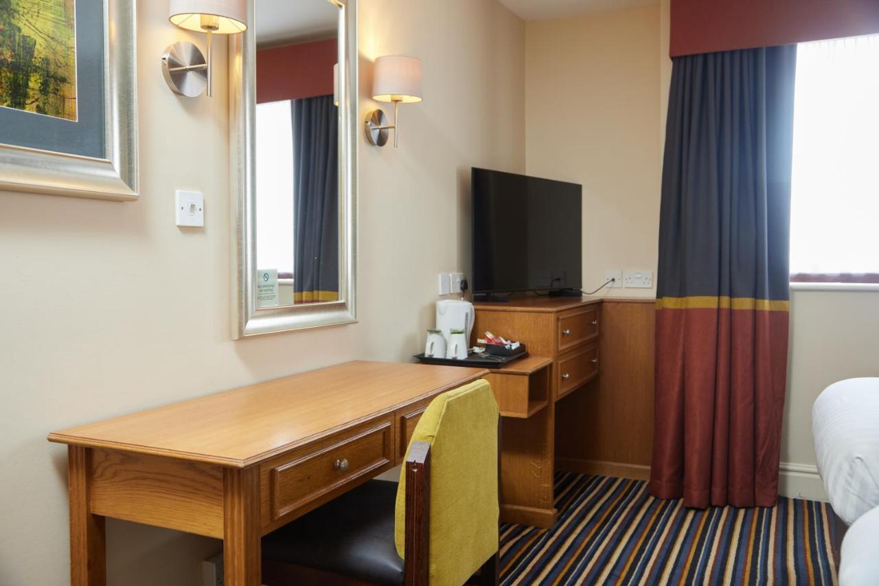 The Broughton Hotel By Greene King Inns Milton Keynes Bagian luar foto
