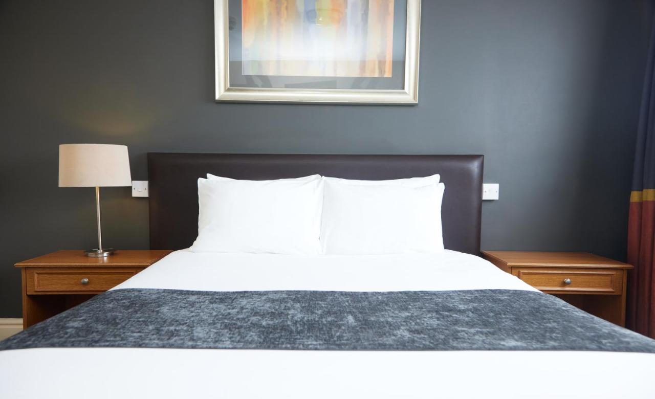 The Broughton Hotel By Greene King Inns Milton Keynes Bagian luar foto