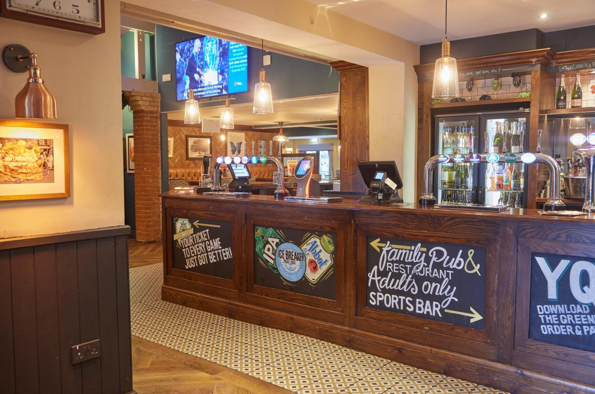 The Broughton Hotel By Greene King Inns Milton Keynes Bagian luar foto